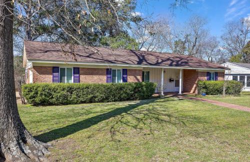Nacogdoches House | City Center Charm: 5 Mins to SFA - Nacogdoches, Texas