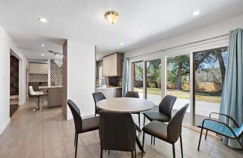 Nacogdoches House | City Center Charm: 5 Mins to SFA - Nacogdoches, Texas