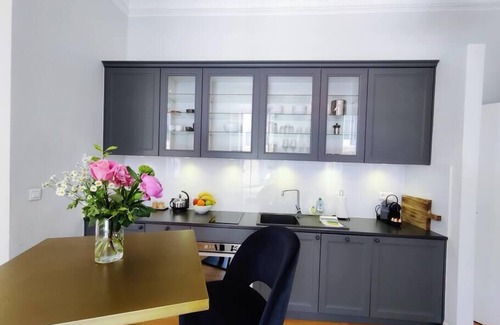 Lepante Quarter Apartment | City Center, chic studio for 2-4, balcony, AC