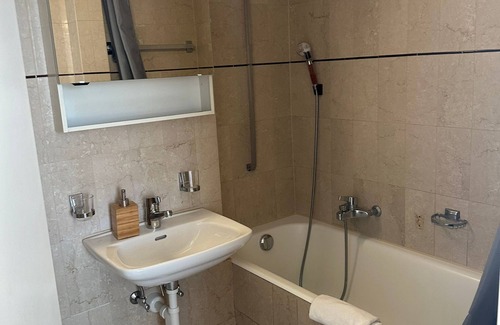 Geneva Old Town Apartment | City Center Cosy Studio with Terrace
