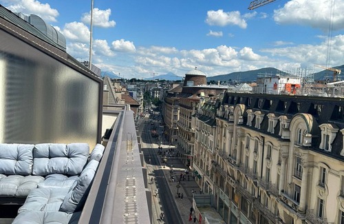 Geneva Old Town Apartment | City Center Cosy Studio with Terrace