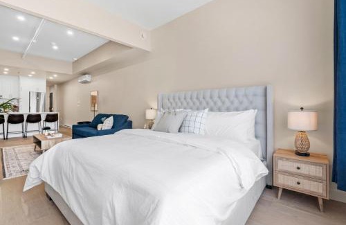 Gay Village Apartment | City Center King Loft