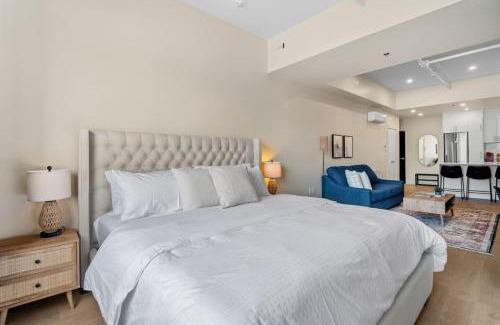 Gay Village Apartment | City Center King Suite