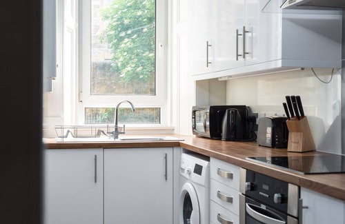 Tollcross Apartment | City Centre ,5*Ground Floor, near grass market