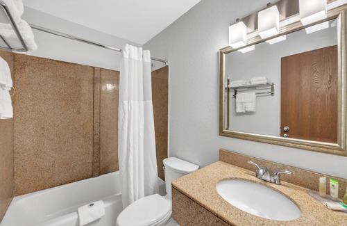 Newport News Hotel | City Centre Inn at Newport News