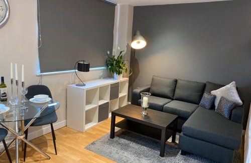 Sheffield Apartment | City Centre Modern Studio Apartment - Westone FREE WIFI, GYM ACCESS, NETFLIX
