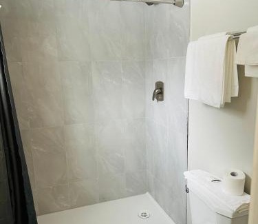 Hope Hotel | City Centre Motel II