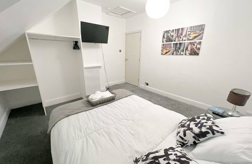 Forest Fields House | City Centre terrace town house