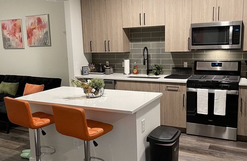 Reynoldstown Apartment | City Chic Home Unit near ATLANTA BELTLINE