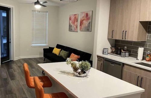 Reynoldstown Apartment | City Chic Home Unit near ATLANTA BELTLINE