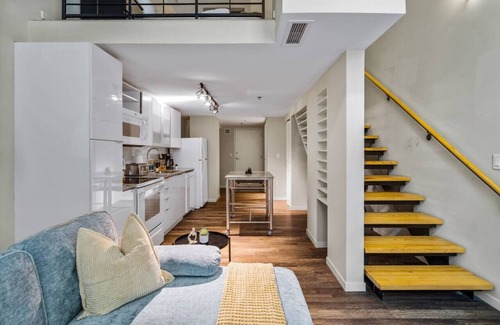 Central Business District Apartment | City Club - Unit 337