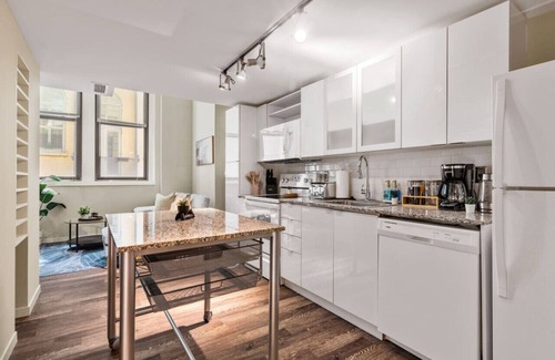 Central Business District Apartment | City Club - Unit 337