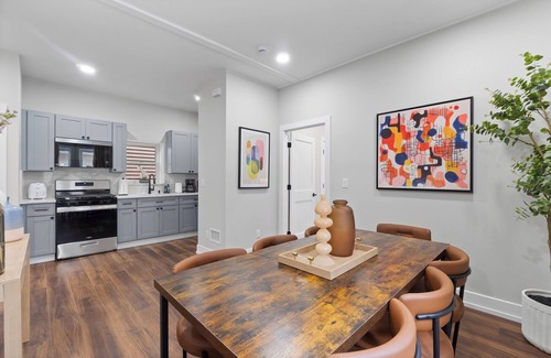 North Bergen Condo | City Duplex Group Stay/Near NYC & Private Parking