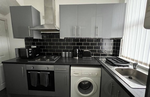 Harehills House | City Escape - Charming 2-Bed House