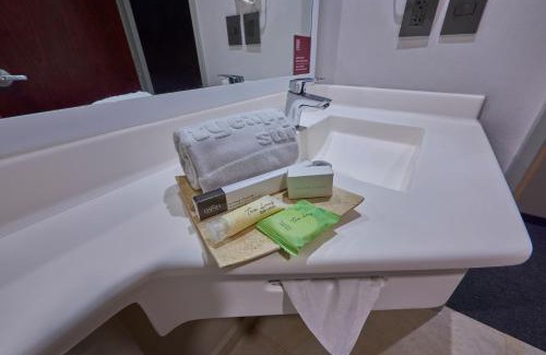 Toluca Apartment | City Express by Marriott Suites Toluca