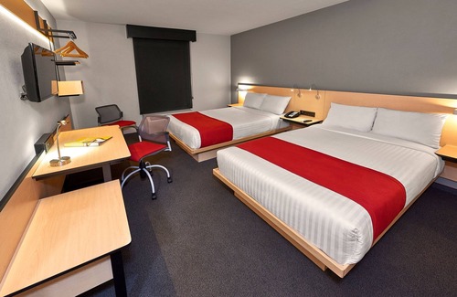 Toluca Hotel | City Express by Marriott Toluca