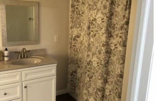 Mount Vernon House | City Farm House