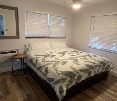Sailboat Bend Apartment | City First Story Apartments & Cottage