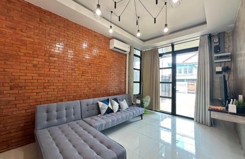 Don Muang House | City House Don Mueang Airport Bangkok