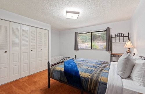 Spokane House | City House / Large Backyard / BBQ / Laundry