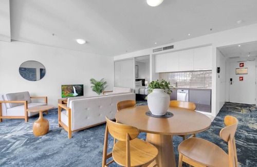 Cairns Central Business District Apartment | City Living at Harbour Lights on the Waterfront