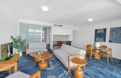 Cairns Central Business District Apartment | City Living at Harbour Lights on the Waterfront