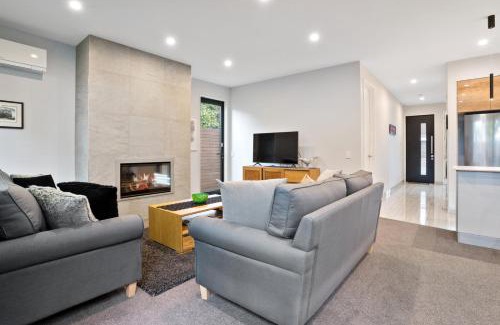 Merivale House | City Living - Christchurch Holiday Home