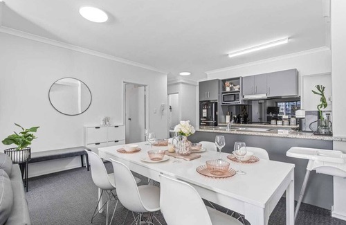 East Perth Apartment | City Living Retreat - 2BR Apartment in East Perth