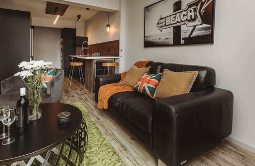 New Plymouth Apartment | City Living Unit 2 - 5 min stroll to CBD
