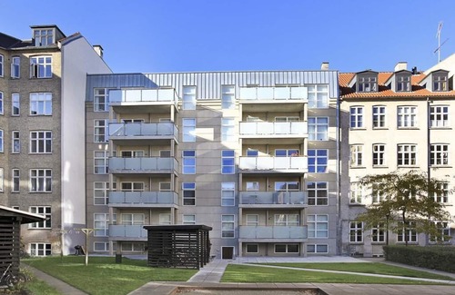 København V Apartment | City Lux apartment with 2 full bathrooms
