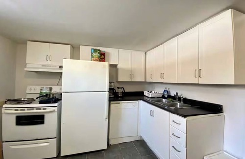 Clairlea Villa | City Luxe Residence