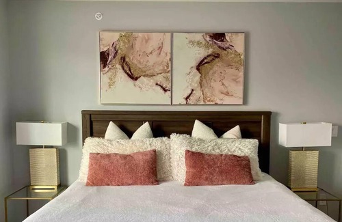 South Philadelphia House | City Luxury with Roofdeck and Free St. Parking