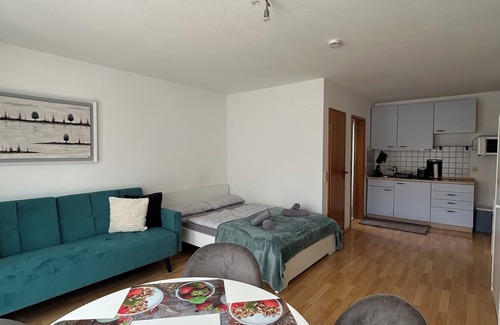 Trossingen Apartment | City-Nest I Balcony I Netflix