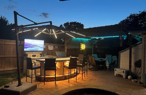North San Antonio - SAT House | City Oasis!