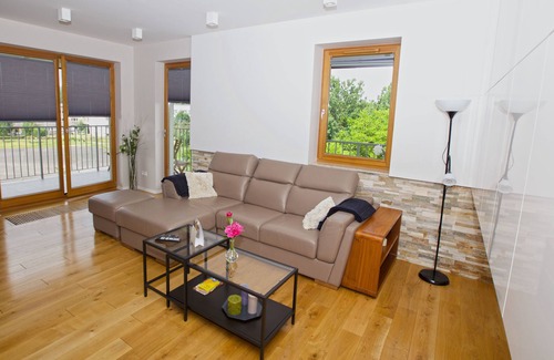 Pradnik Czerwony Apartment | City of the Kings Green Silence Apartment