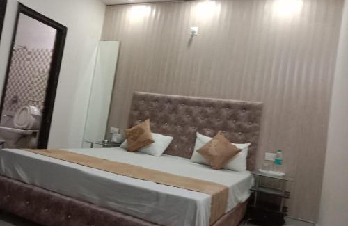 Zirakpur House | City Palace