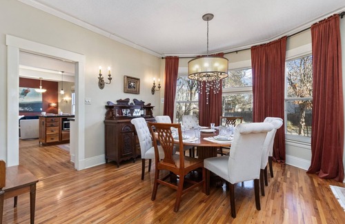 City Park House | City Park Charm - Vintage Home w/Modern Comforts