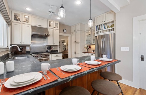 City Park House | City Park Charm - Vintage Home w/Modern Comforts