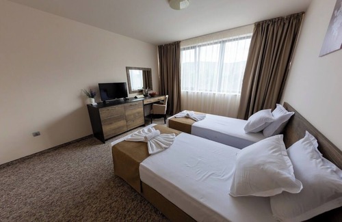 Botevgrad Hotel | City Plaza