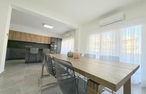 Larnaca City Centre Apartment | City Rendezvous 3 Bedroom Flat