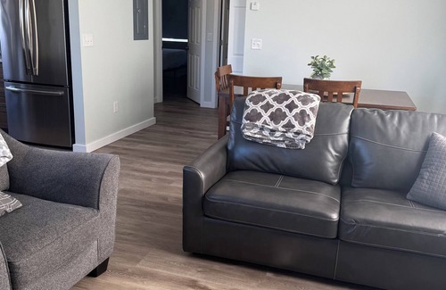 Sand Lake Apartment | City Retreat, 2 bdrm near Airport