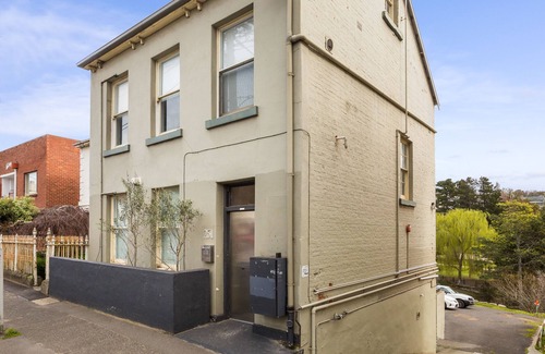 Hobart Central Business District House | City Retreat Hobart