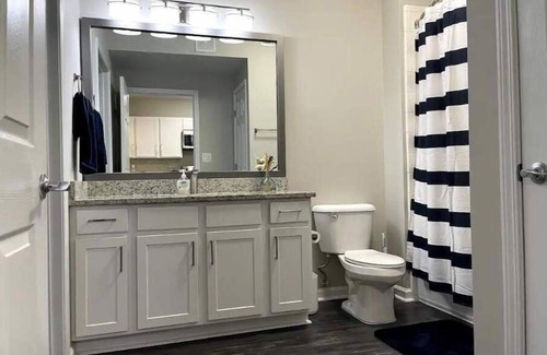 Midtown Apartment | City Scape Oasis Brand New listing