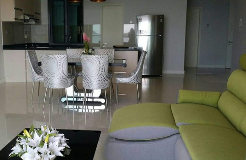 Tanjung Aru Apartment | CITY SEA VIEW COZY & MODERN 3 BDRM CONDO