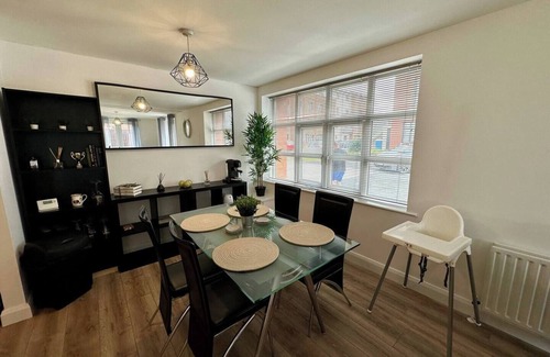 Belfast Apartment | City side 2 bed apartment Belfast