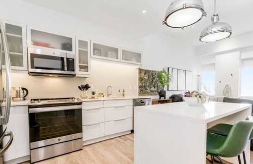 Downtown Kansas City Apartment | City Sky II |King Bed Apt |DT KC |No Cleaning Fee