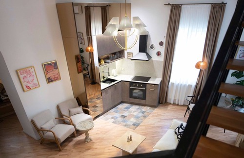 Tbilisi City Centre Apartment | City Soul - Charming 2-bedroom apartment in Tbilisi Old Town