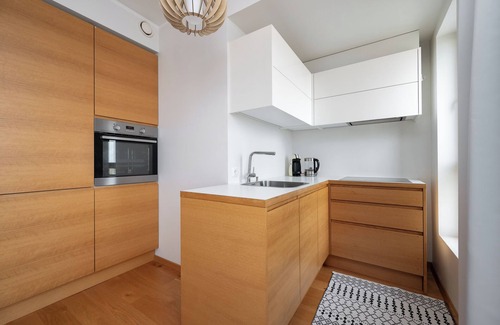 Lasnamae Apartment | City Stay Tallinn apartment with Seaview