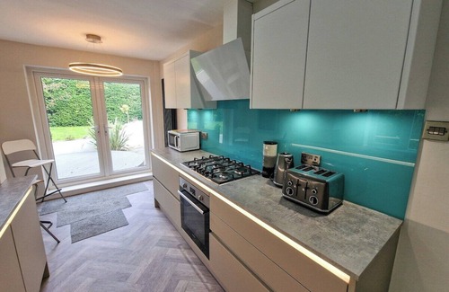 Northenden House | City SuperHost Stunning Home from Home