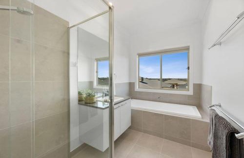 Armstrong Creek House | City & Surf Getaway